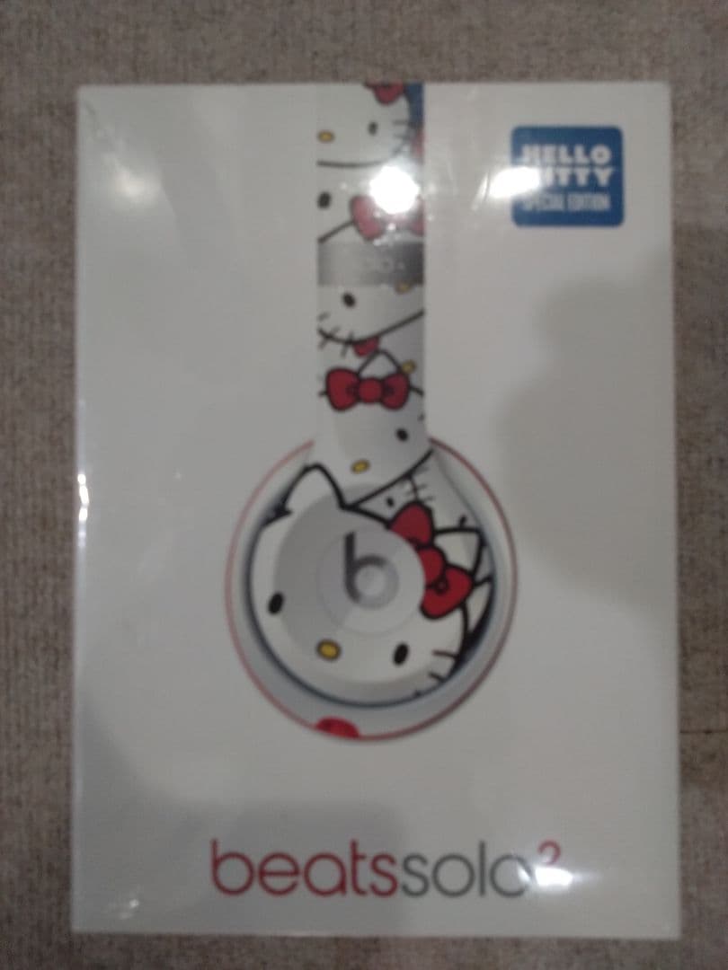 新品未開封　 Beats by Dr.Dre Solo2 Hello Kitty
