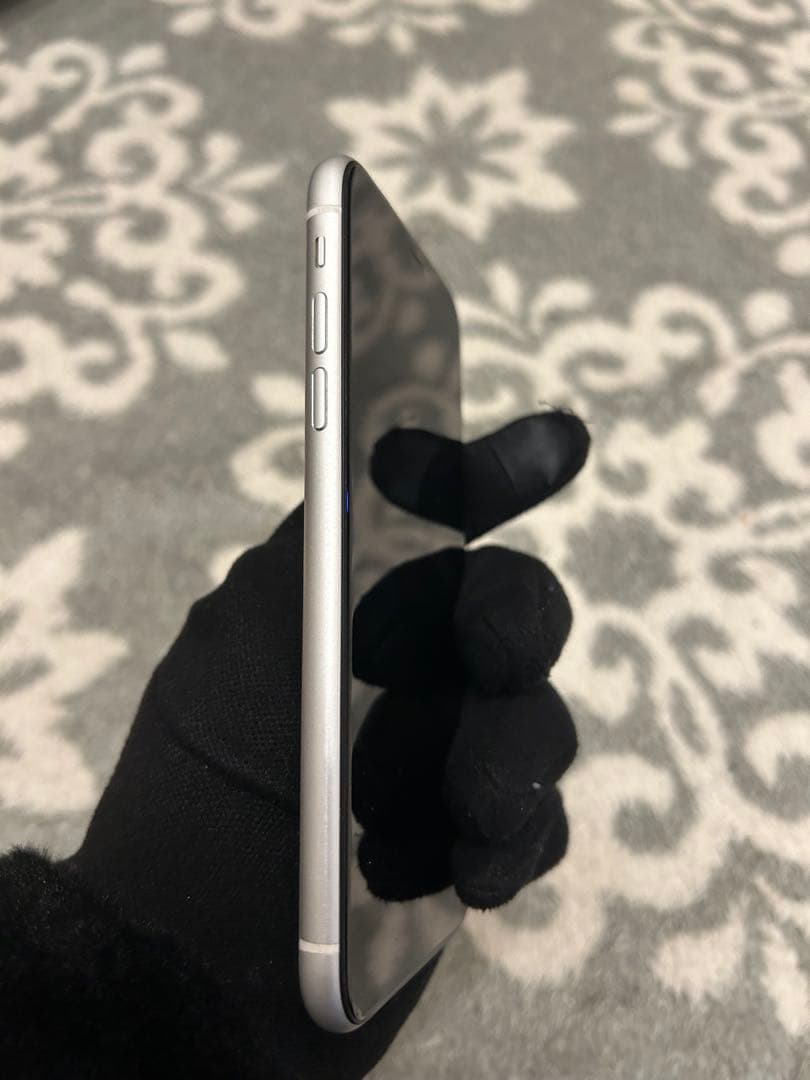 iPhoneXR SIMフリー　初期化済み　美品