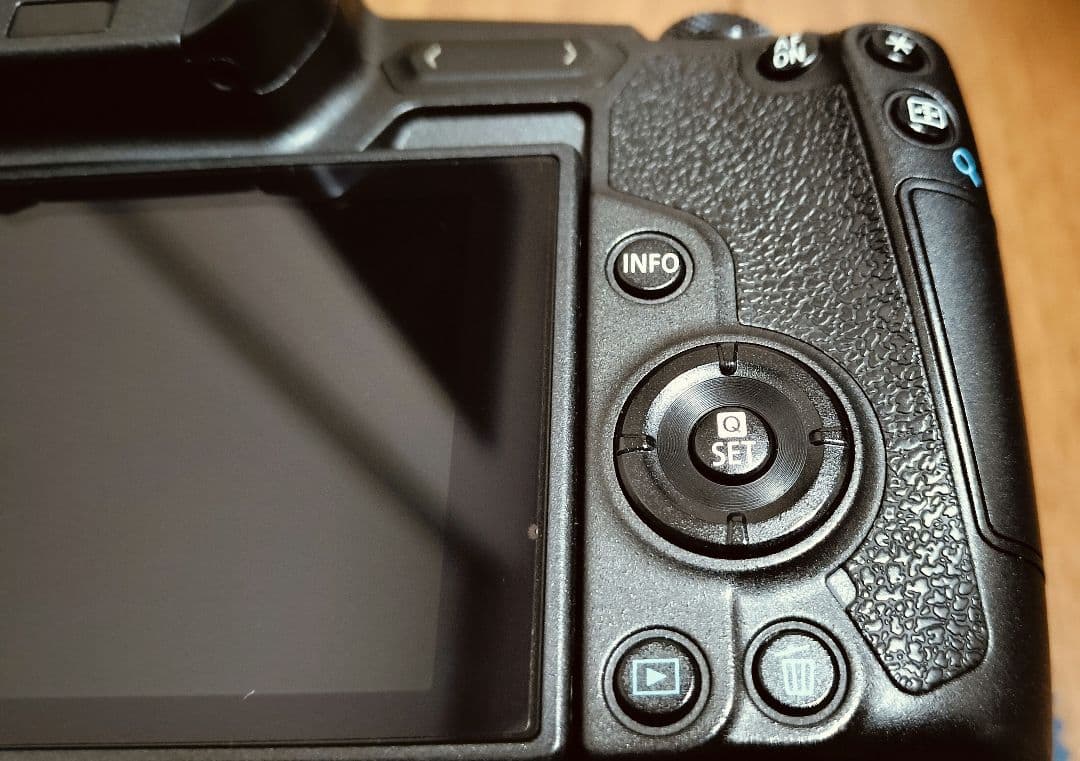 canon　EOS-R　ボディ　キャノン