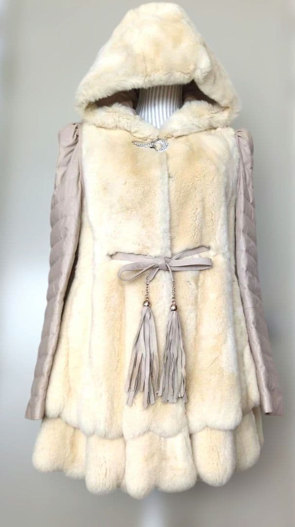 ⭕️フカフカレッキスフード付き2way毛皮コート