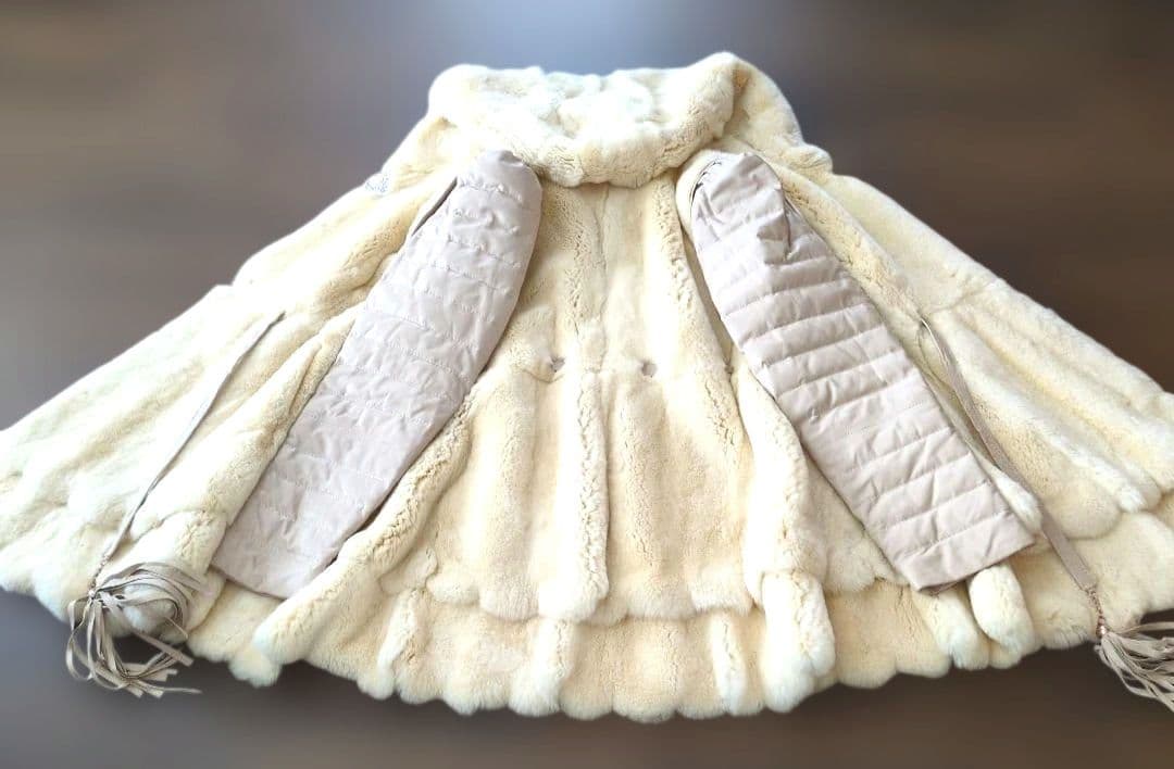 ⭕️フカフカレッキスフード付き2way毛皮コート