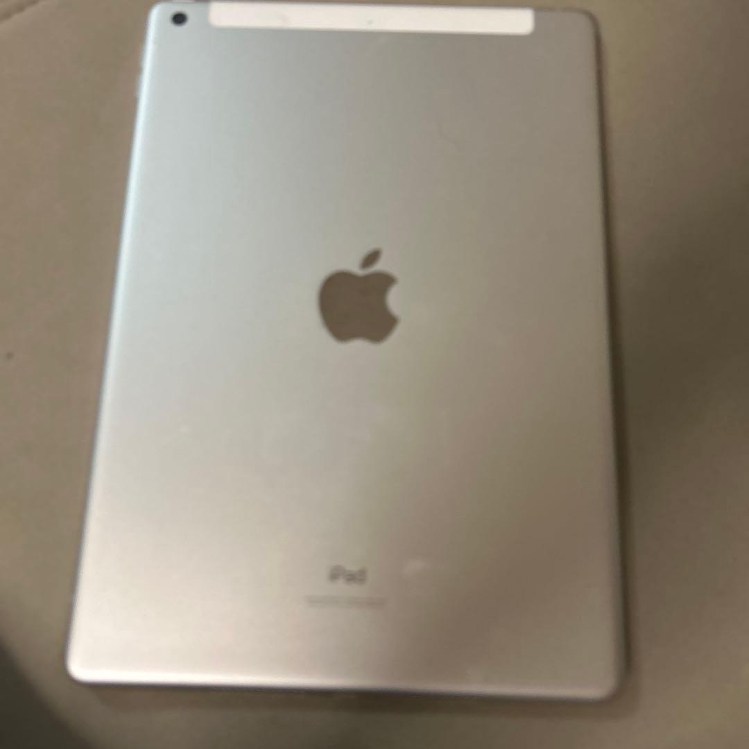 【早い者勝ち】美品☆iPad8 第8世代 32GB SIMフリー☆