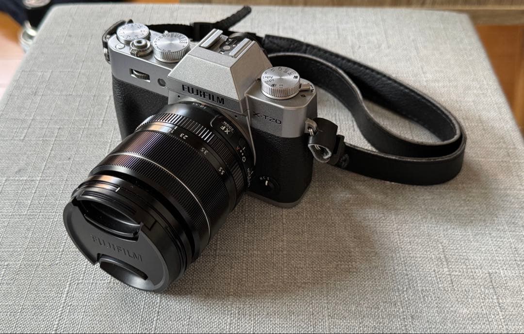 FUJIFILM X-T20 シルバー ミラーレス一眼