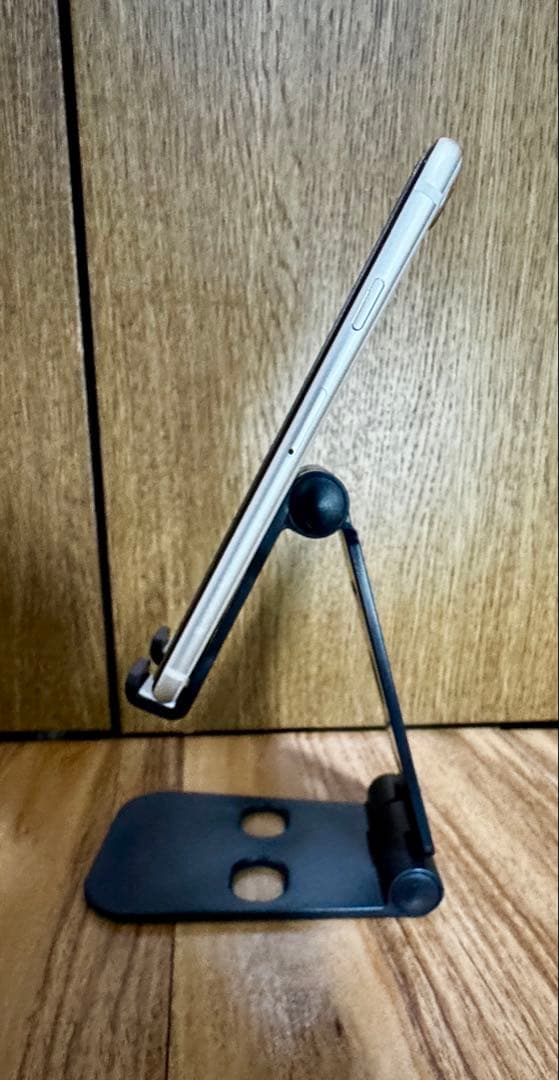 iPhoneSE3 128G SIMフリー スターライト本体のみ