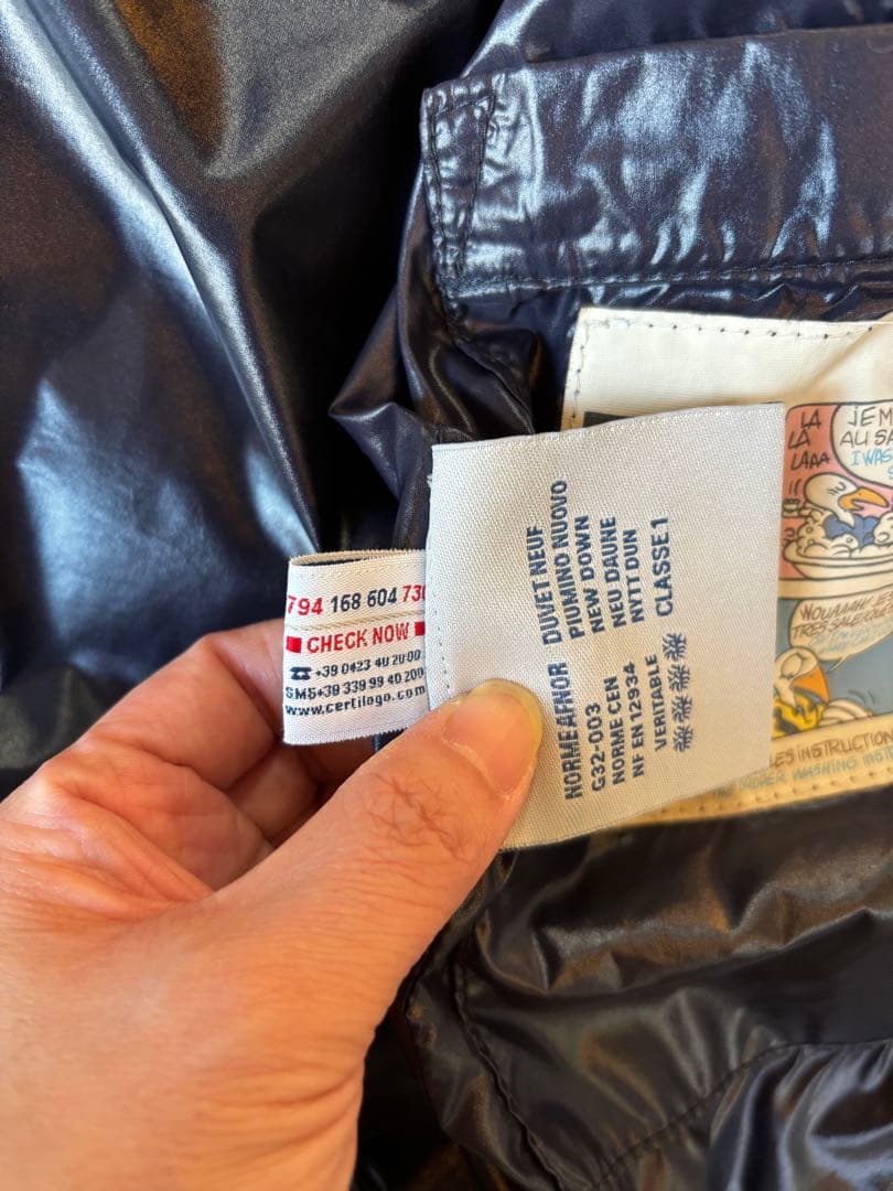 モンクレール ダウンベスト