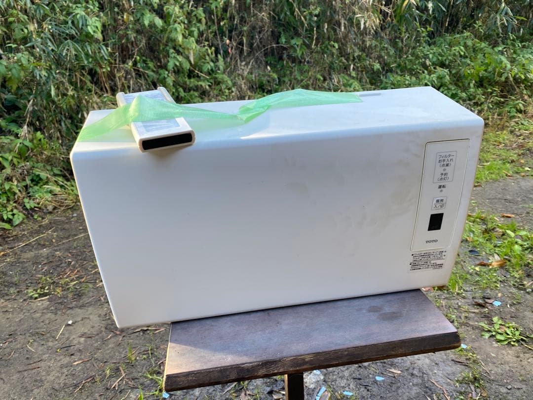 TOTO 浴室暖房乾燥機　￼TYR620 中古です