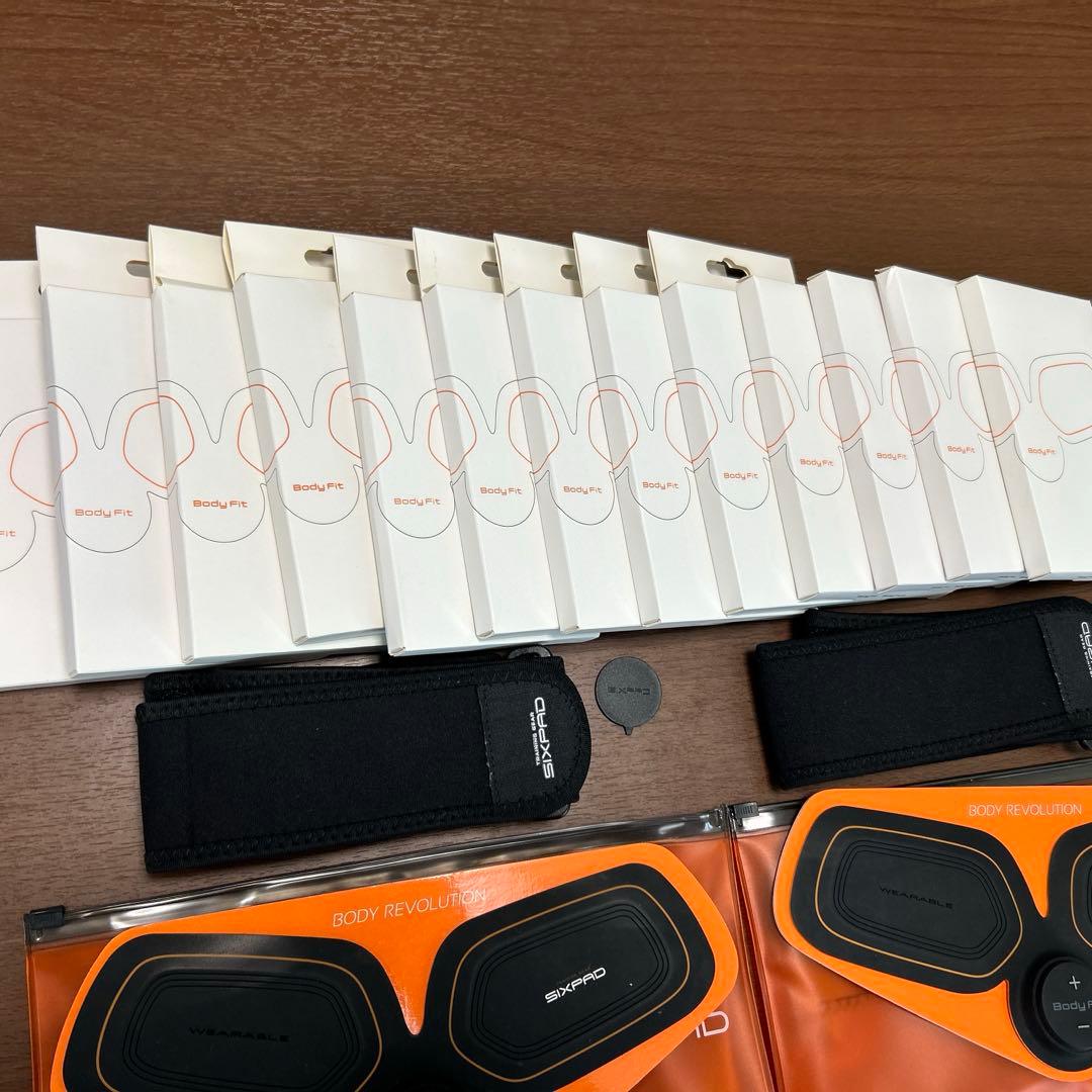 SIXPAD BODY REVOLUTION２セット(ジェルシート26枚付き)