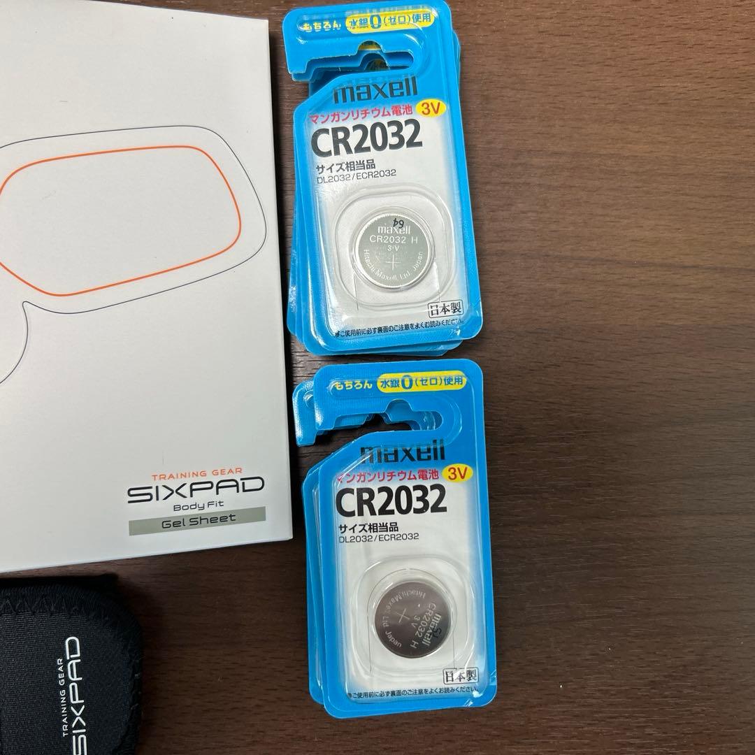 SIXPAD BODY REVOLUTION２セット(ジェルシート26枚付き)