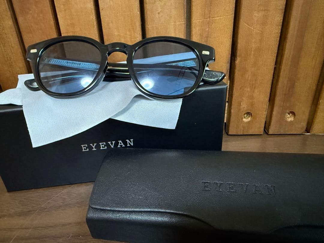 EYEVAN アイヴァン Arcadeサングラス ブラック ブルーレンズ