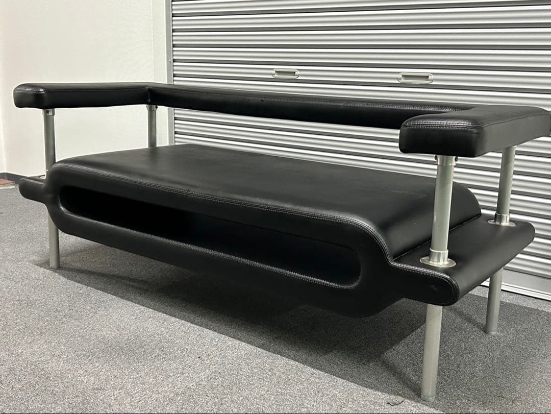 E&Y マガジンソファ 本革レザー　ブラック　マイケルヤング　2.5人掛けソファ