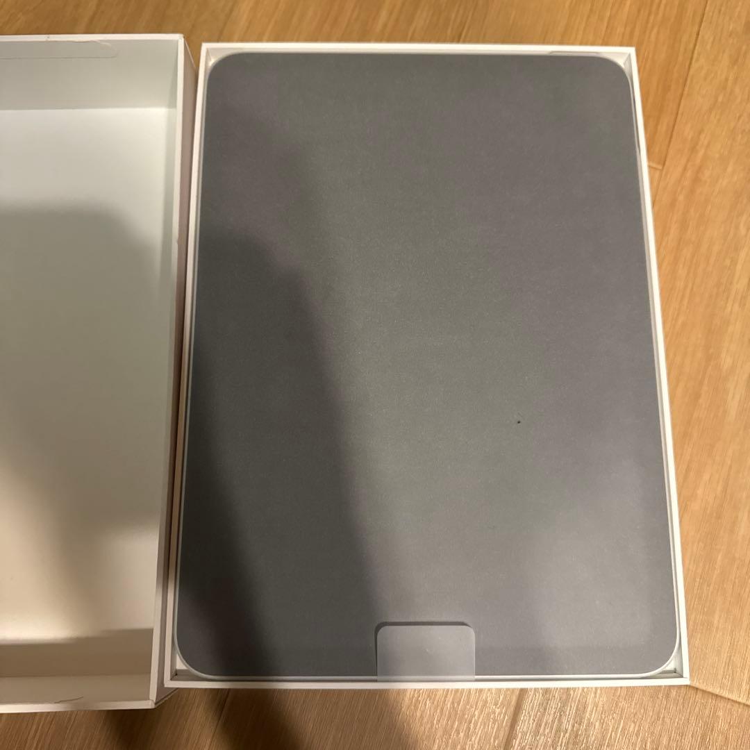 iPad (A16) Wi-Fi 128GB シルバー 本体　未使用