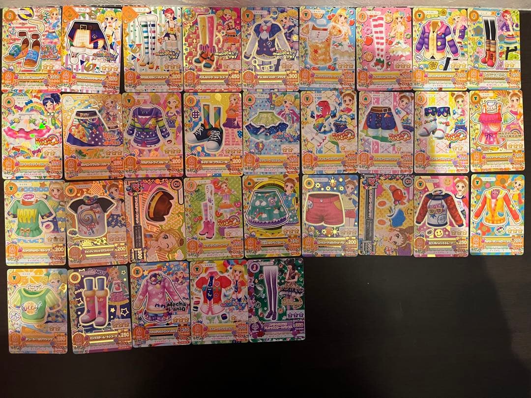 ＊商品説明欄必読 訳ありアイカツカード まとめ売り（状態悪） 117枚