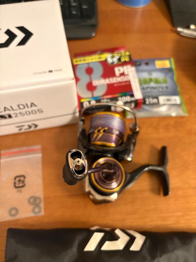 【美品】DAIWA 21 CALDIA 2500S LT リール