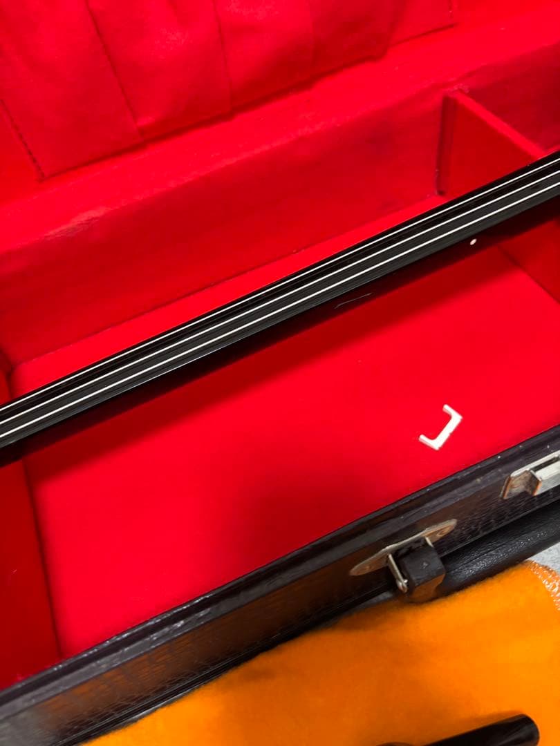 m*様 最終値下げ　希少　沖縄三線　ハードケース付き　弦楽器