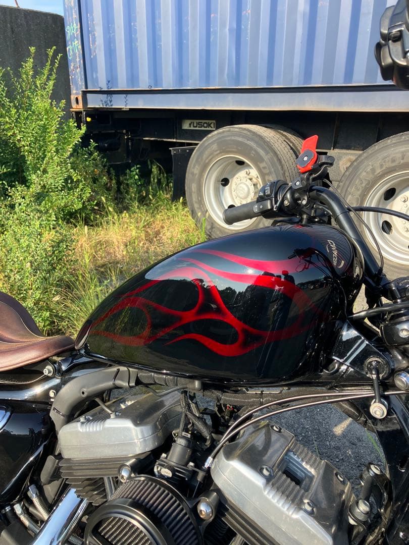 スポーツスター ガソリンタンク ３.３ガロン ハーレXL1200 XL883