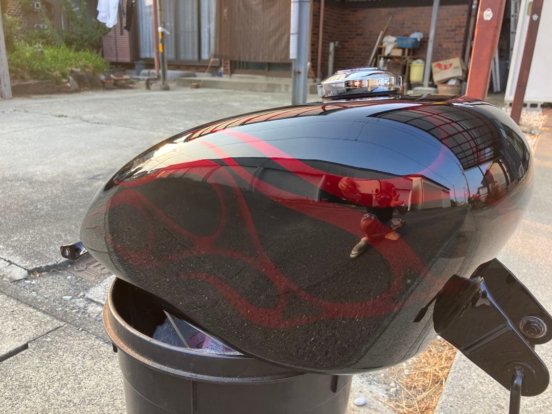 スポーツスター ガソリンタンク ３.３ガロン ハーレXL1200 XL883