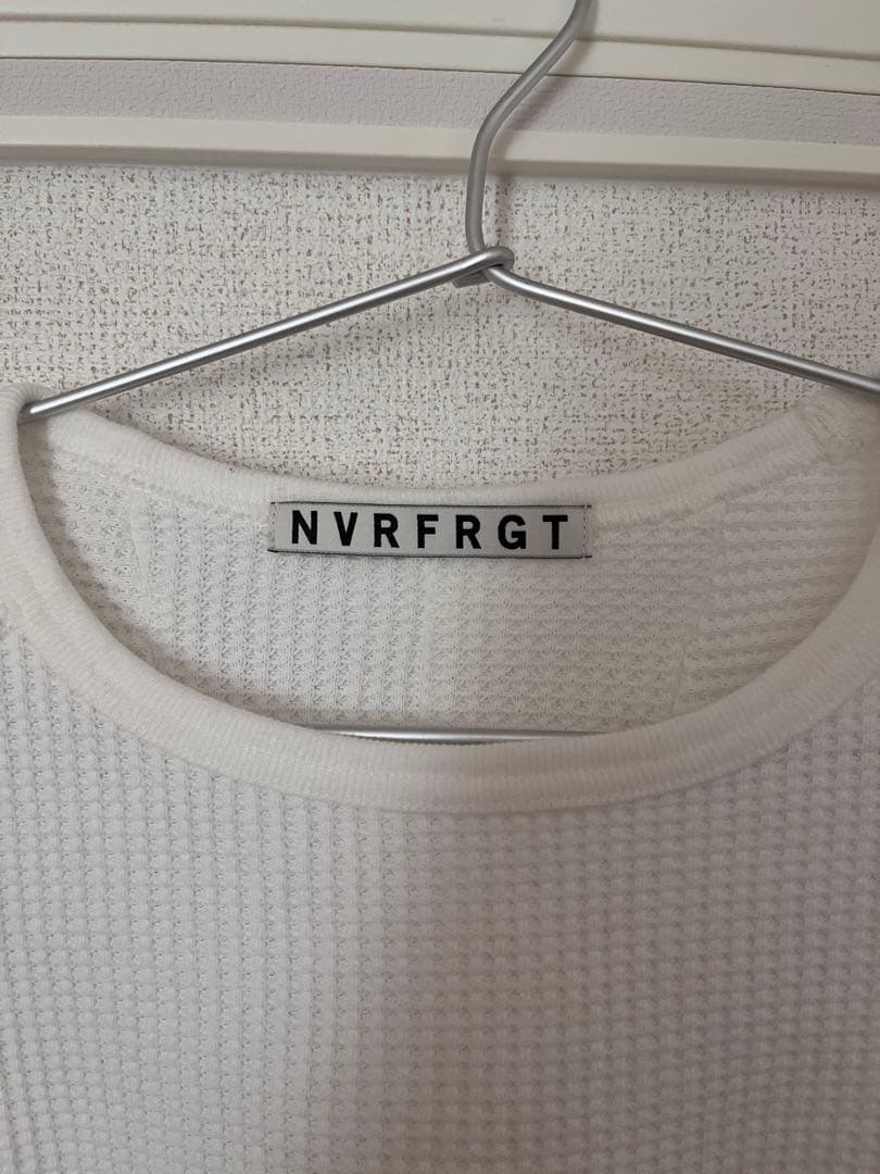 NVRFRGT ホワイト リブ編み トレーナー