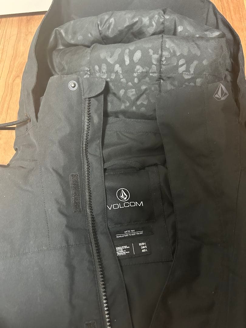 VOLCOM ボルコム　 GORE-TEX レディース　Lサイズ