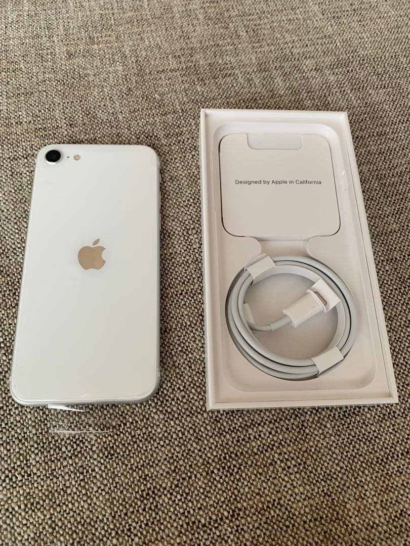 Apple iPhone SE (第2世代) 64GB ホワイト