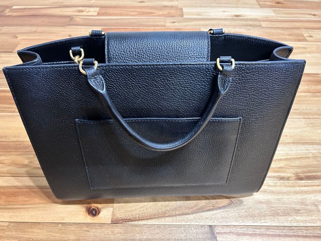 トリーバーチのブリテンコレクション 2way 黒 レザービジネスバッグ