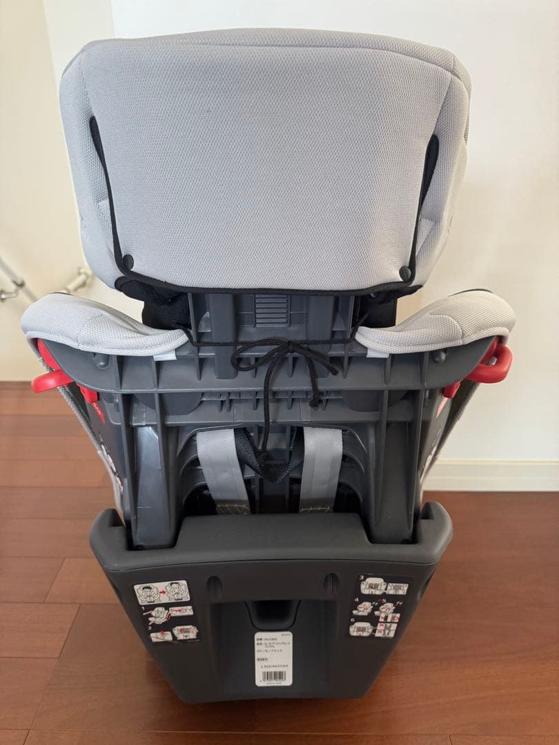 エールべべスイングムーンプレミアムチャイルドシート ブラック/グレー