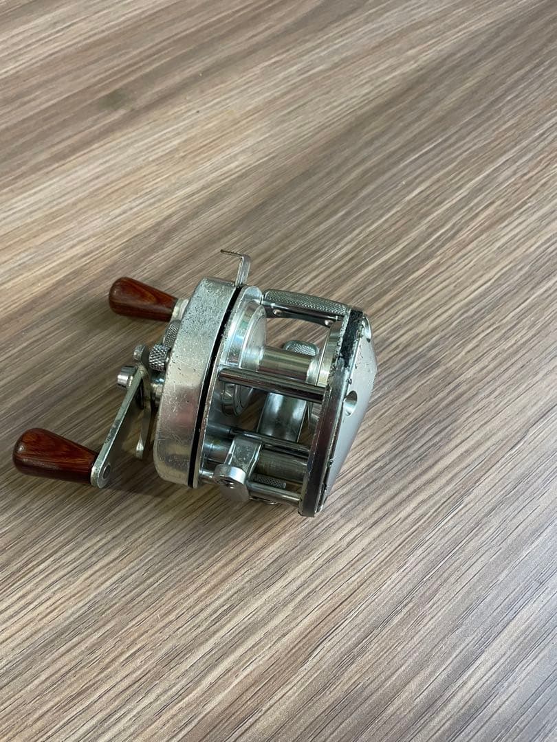 川*こ様 シマノ　バンタム100 オールドリール　ヴィンテージ　オールドシマノ