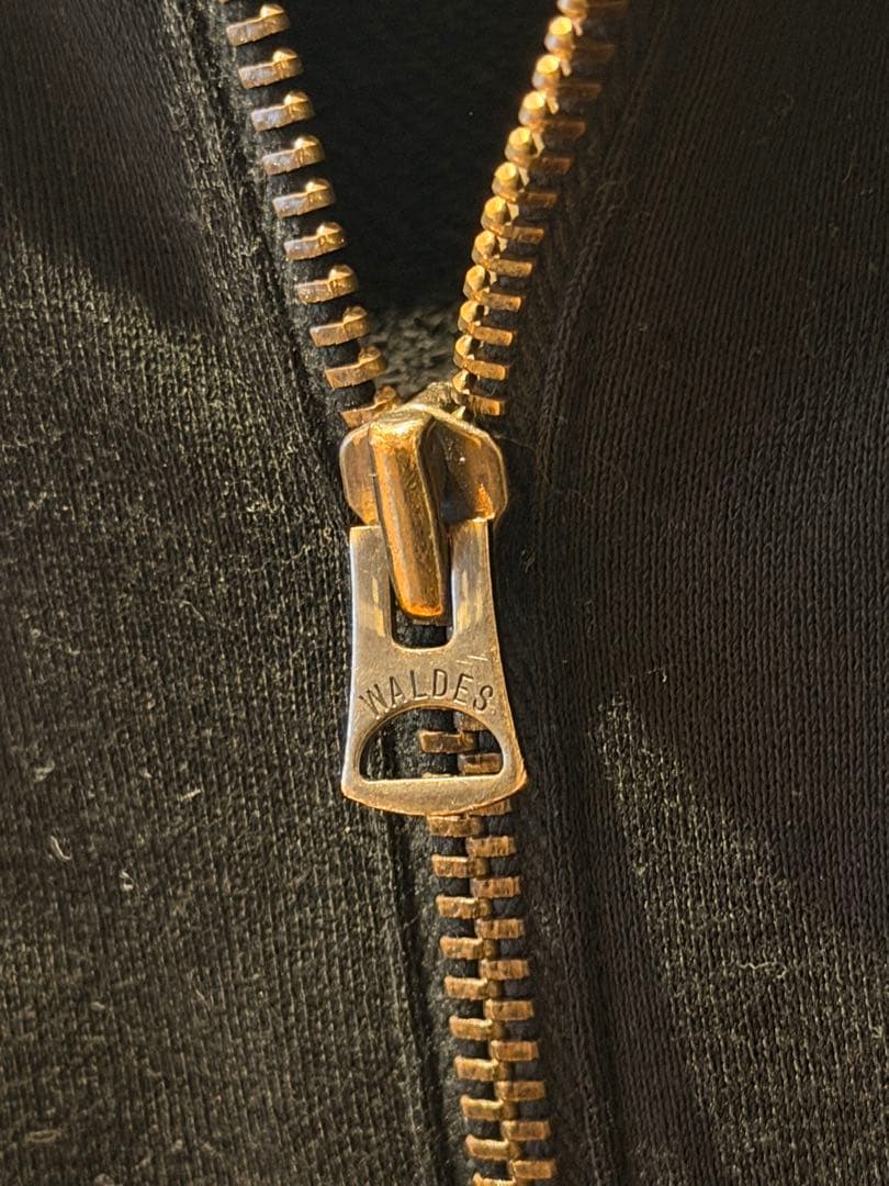 barbell object zip sweat 黒 バーベルオブジェクト