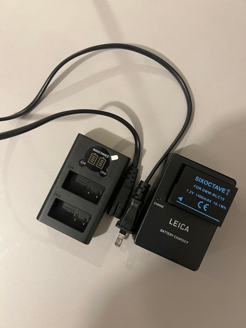 Leica Q コンパクトデジタルカメラ