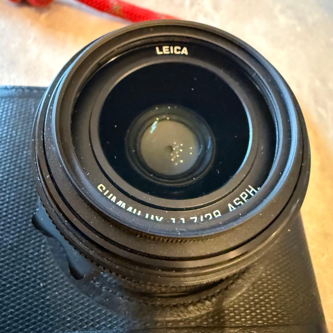 Leica Q コンパクトデジタルカメラ