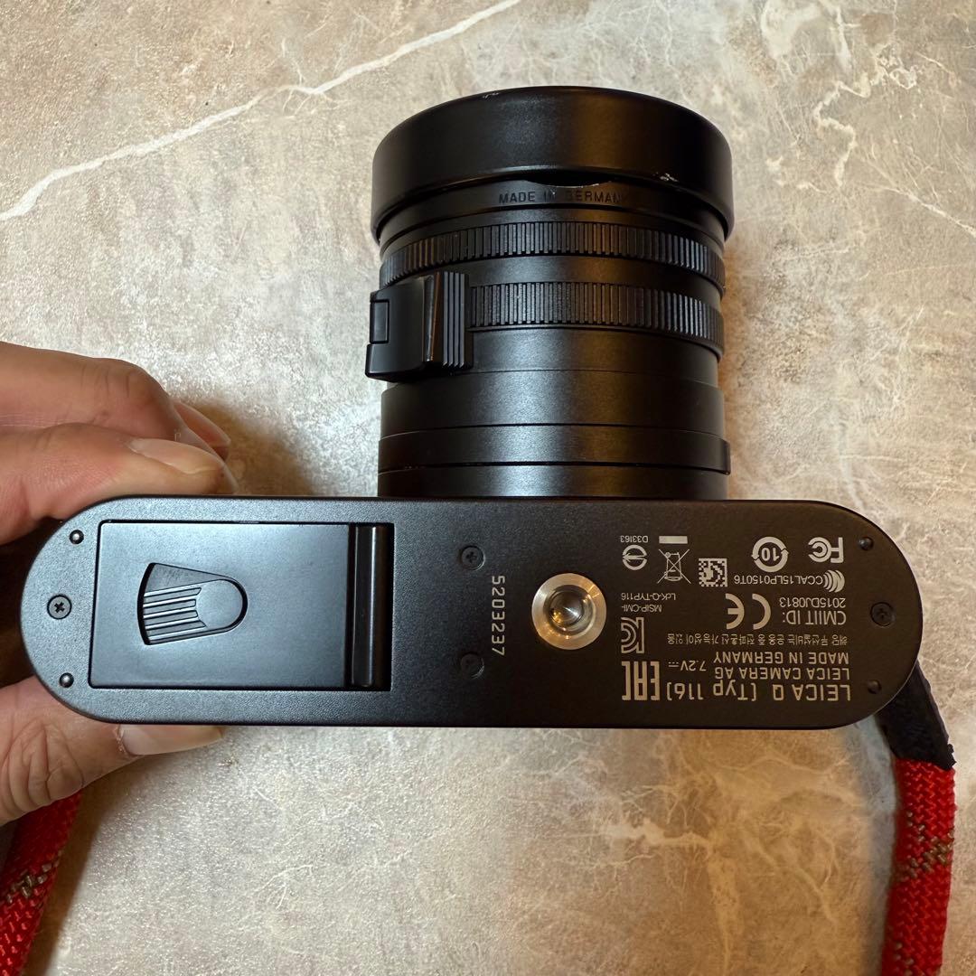 Leica Q コンパクトデジタルカメラ