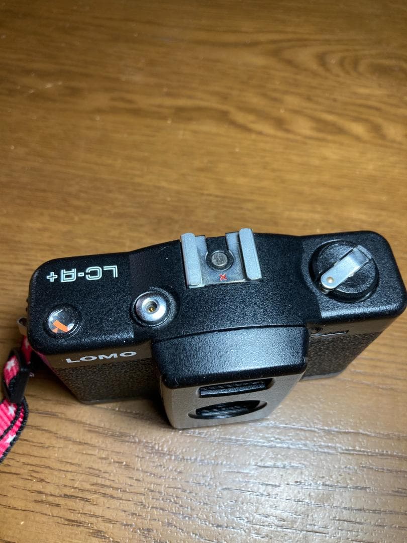 Lomo LC-A + フィルムカメラ 木箱入り　【動作確認済】
