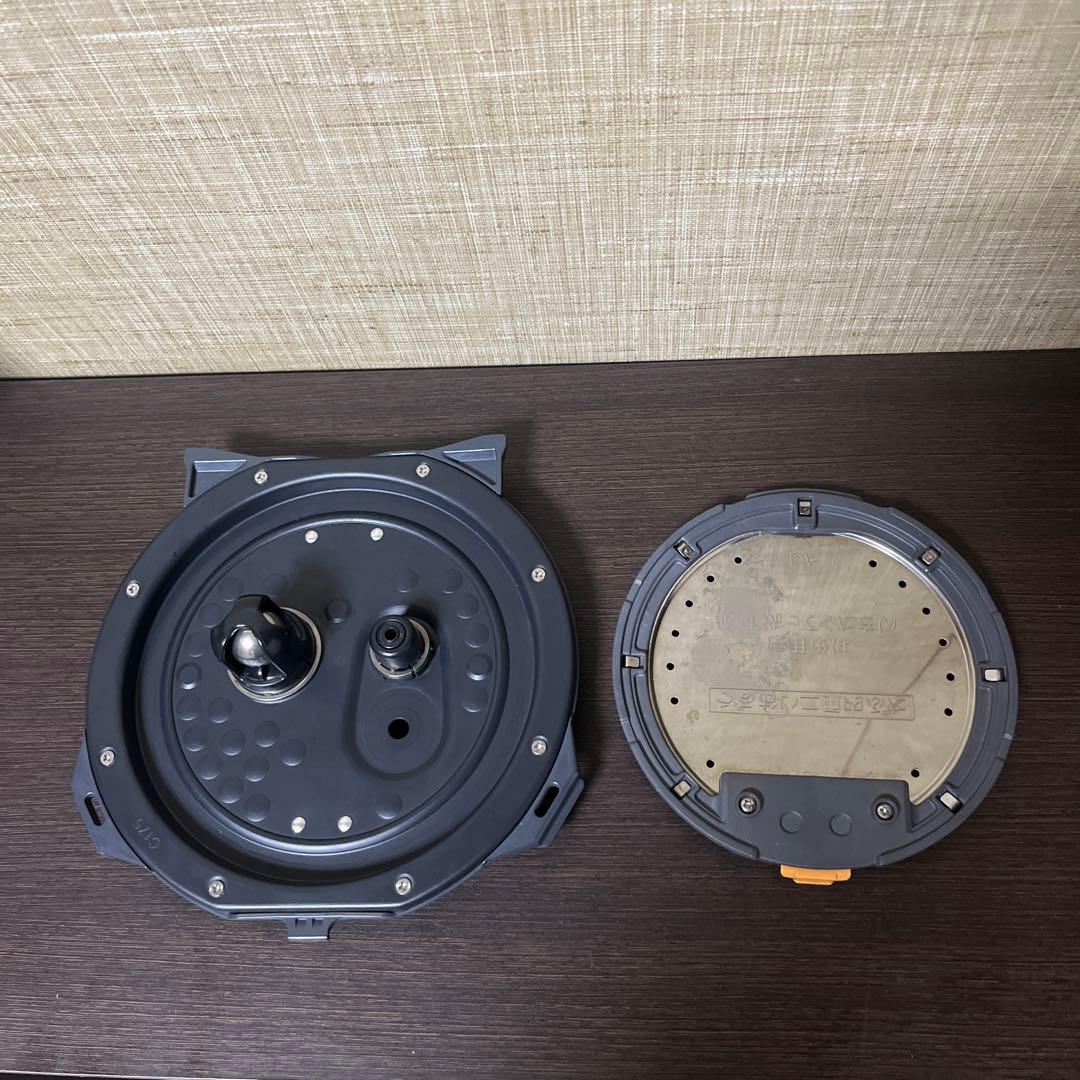 象印　圧力IH炊飯器 NP-QT06 黒