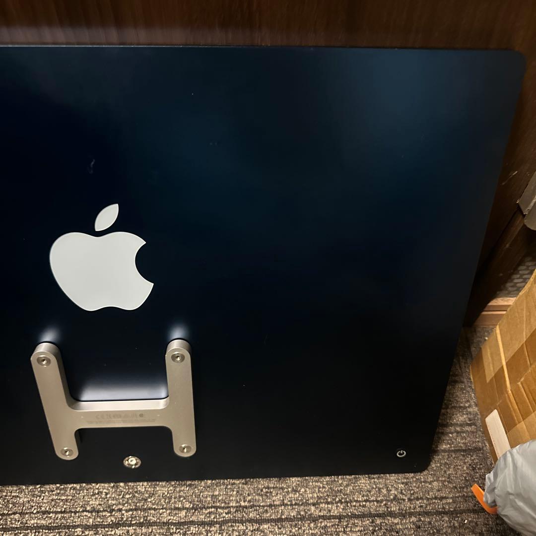 24インチ iMac M1チップ VESA モデル 16GB SSD1TB