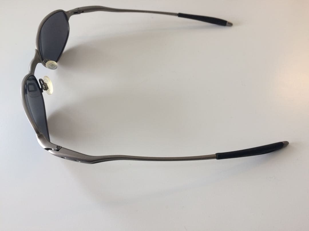 小物 Oakley e wire 2.1