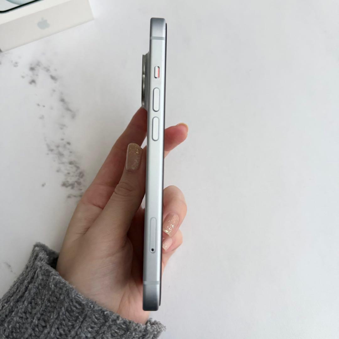 海外版 iPhone 15 SIMフリー シャッター音なし デュアルSIM