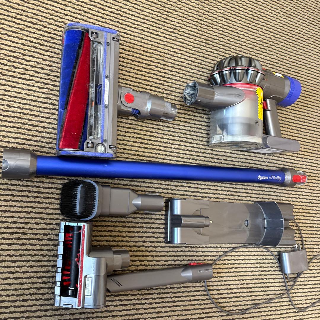 Dyson V7 Fluffy スティッククリーナー