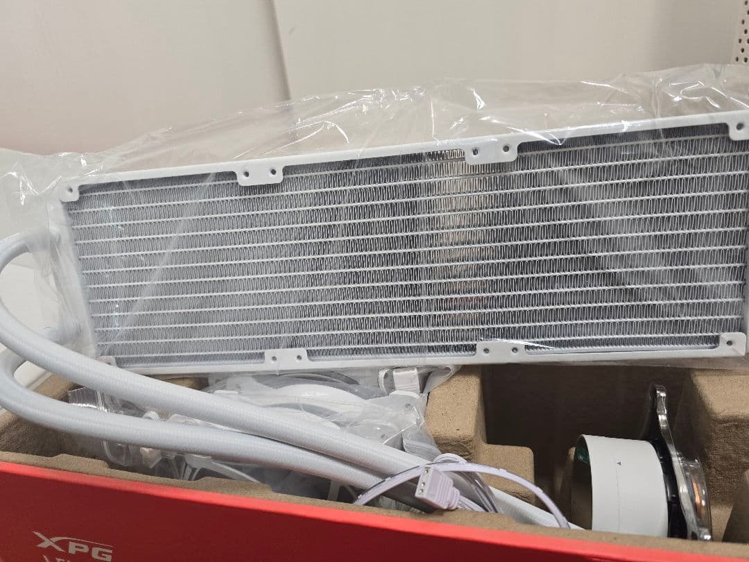 XPG LEVANTE X 360 クーラー