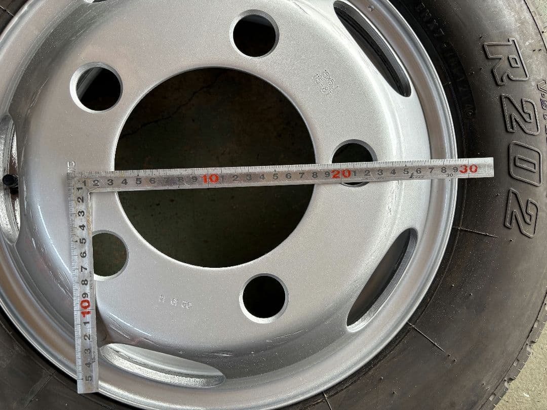 キャンター スペアタイヤ 195/75R15 15インチ FBA00 トラック用