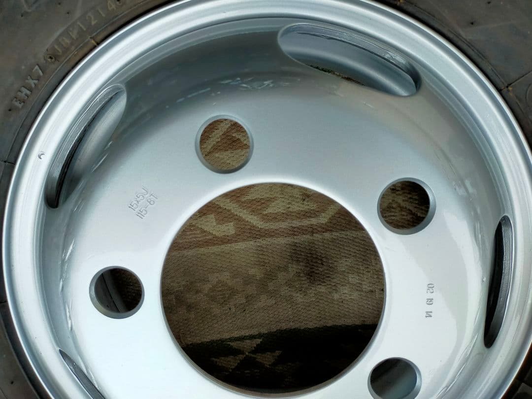 キャンター スペアタイヤ 195/75R15 15インチ FBA00 トラック用