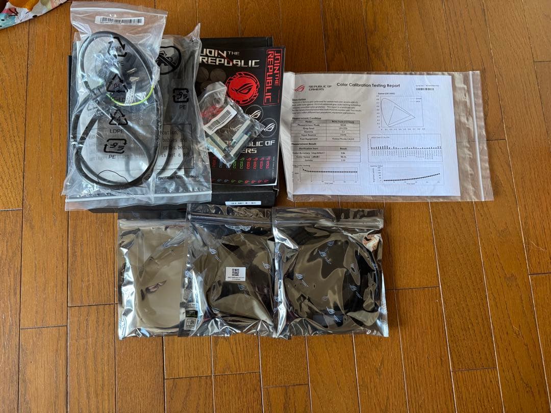 ASUS ROG Swift PG32UQ 4K 32インチ　ゲーミングモニター