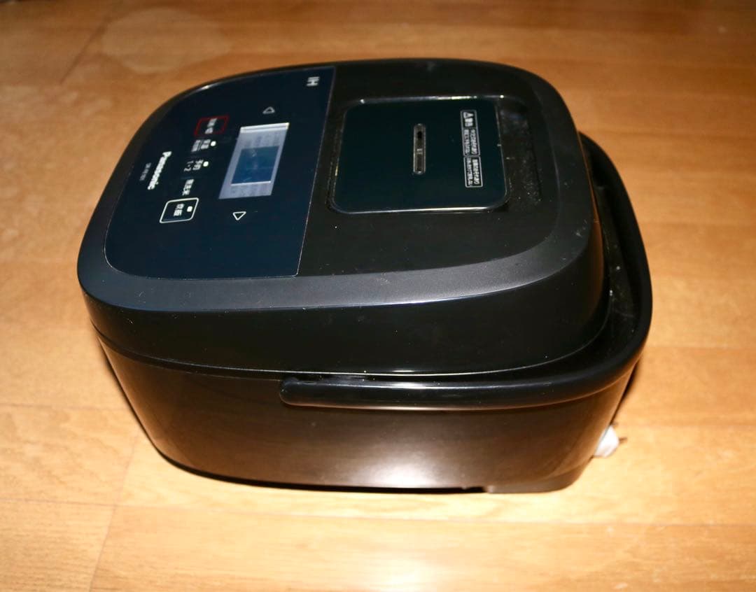 美品 Panasonic IH炊飯器 SR-FE101 内釜非常に良好