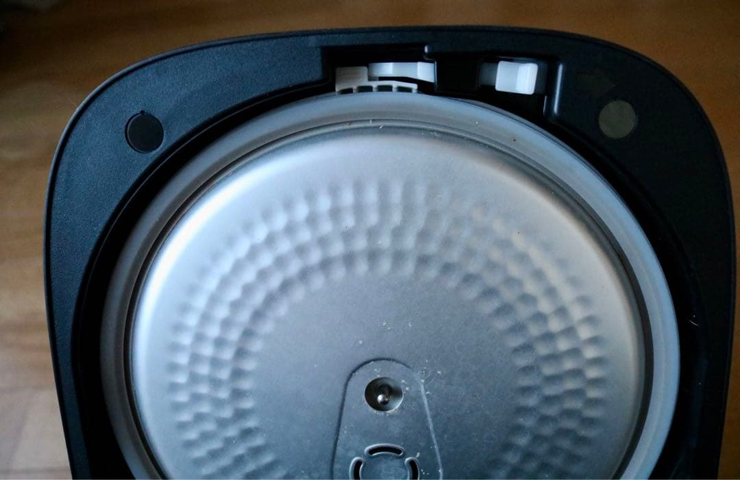 美品 Panasonic IH炊飯器 SR-FE101 内釜非常に良好