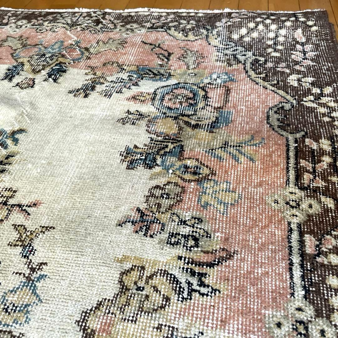 118×207 フローラルメダリオン　スモーキーピンク　トルコヴィンテージラグ