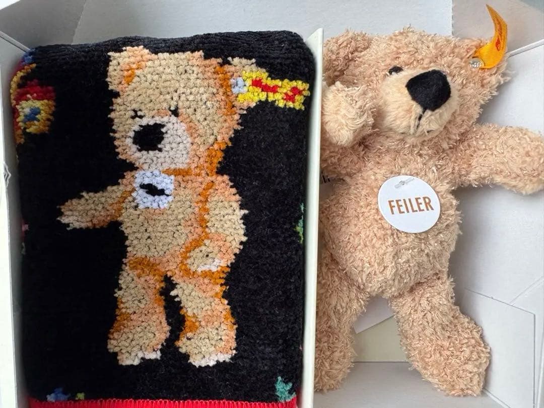 ヘッズスニーカーFEILER Steiff コラボ ハンカチ　キーリング♡