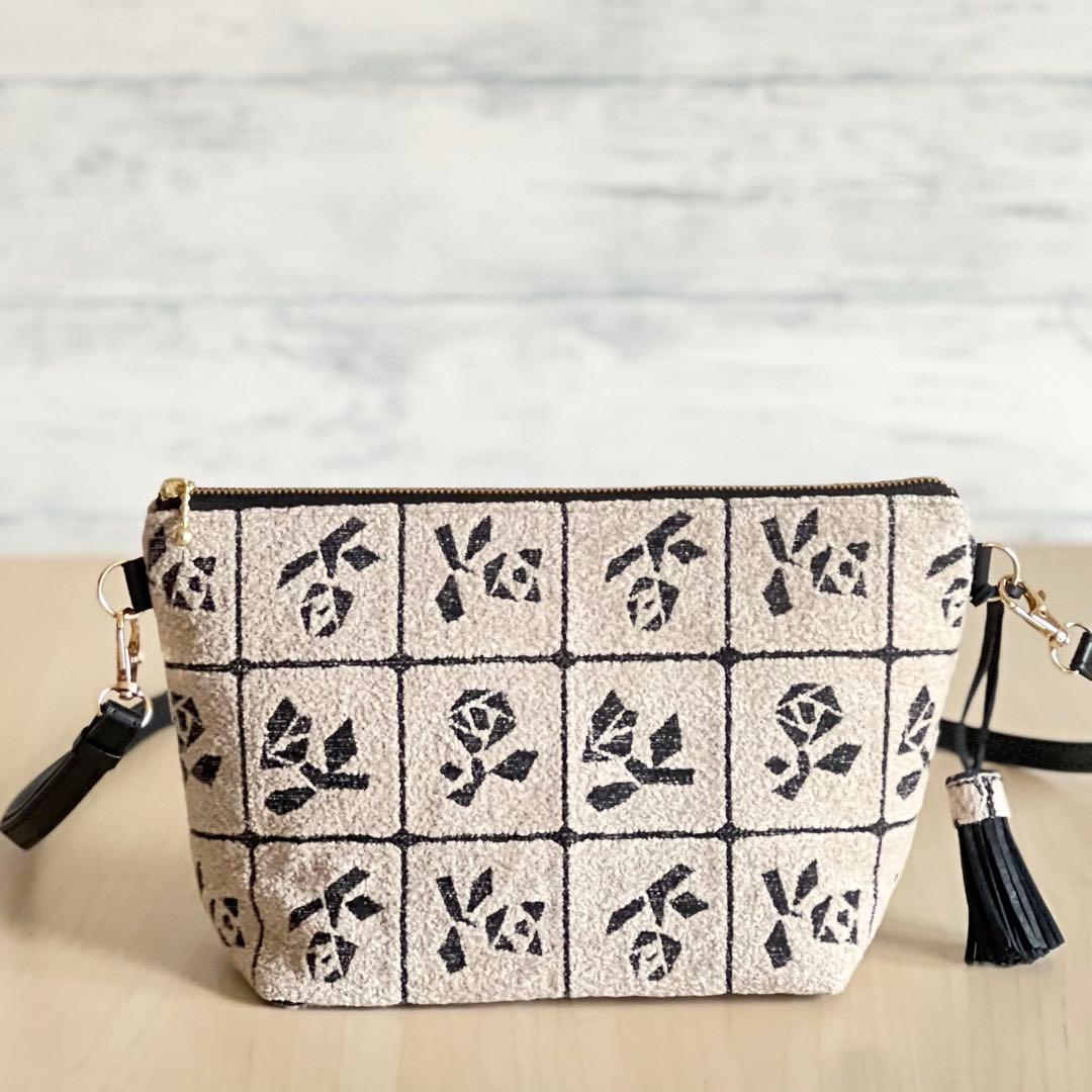 ミナペルホネン Lulu beigeショルダーバッグMB509-053