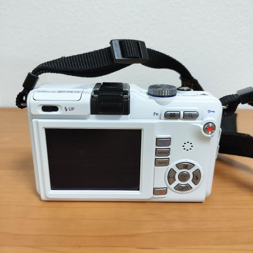 【美品】OLYMPUS PL1s ミラーレスカメラ 　レンズ２本