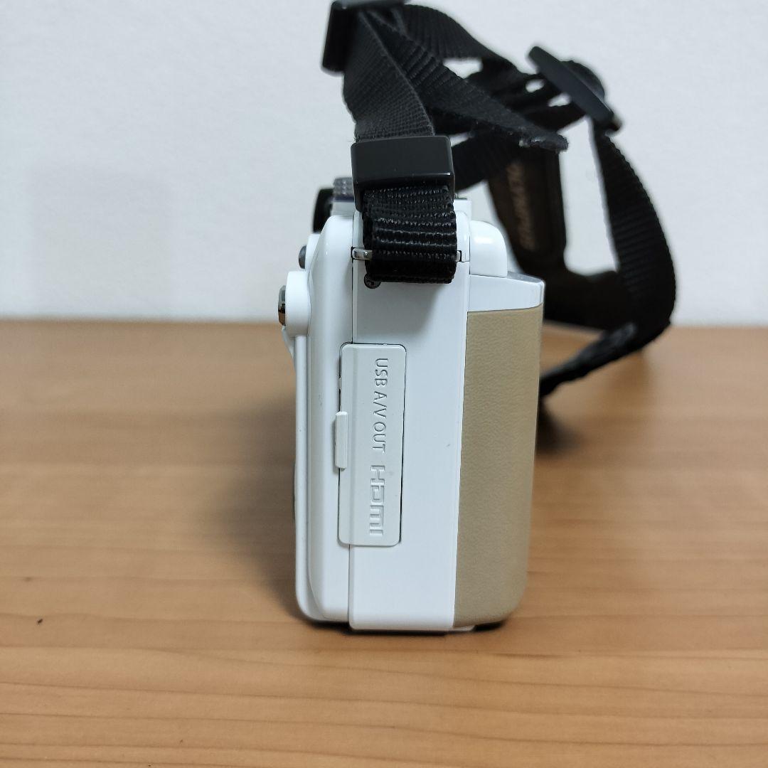 【美品】OLYMPUS PL1s ミラーレスカメラ 　レンズ２本