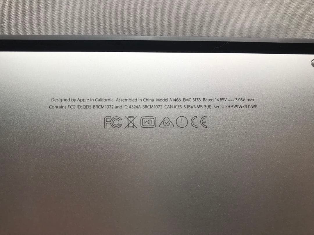 Apple MacBook Air 13インチ シルバー 充電器付き