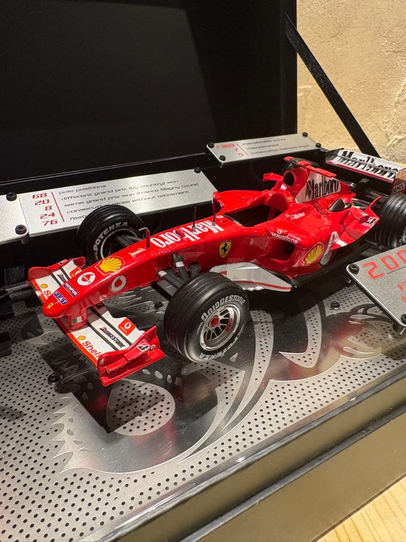 希少マテル1/18 F2004M.シューマッハ オールタイム キャリア レコード