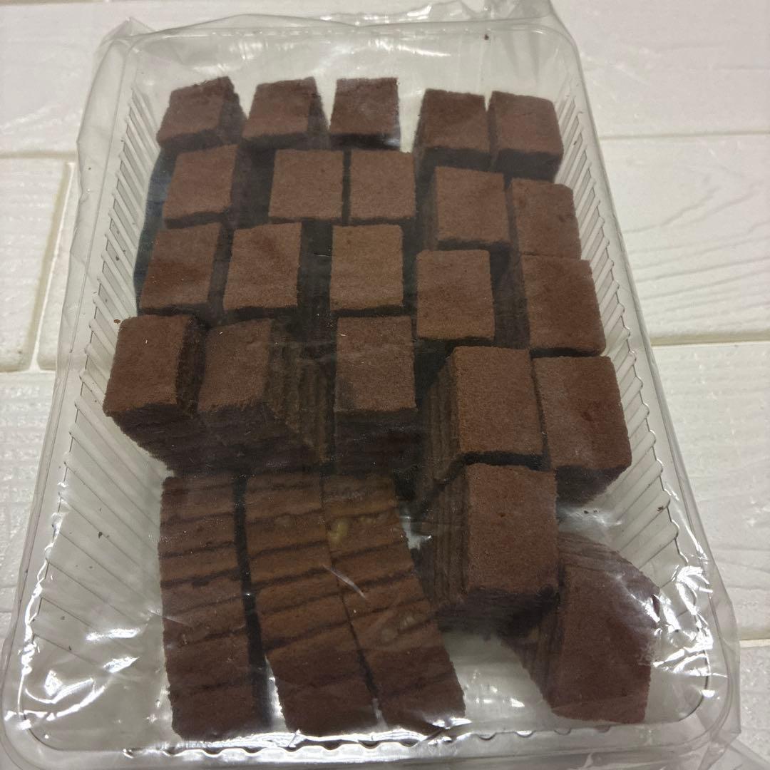 人気　アウトレットスイーツ　板バウム　チョコ＆アーモンド